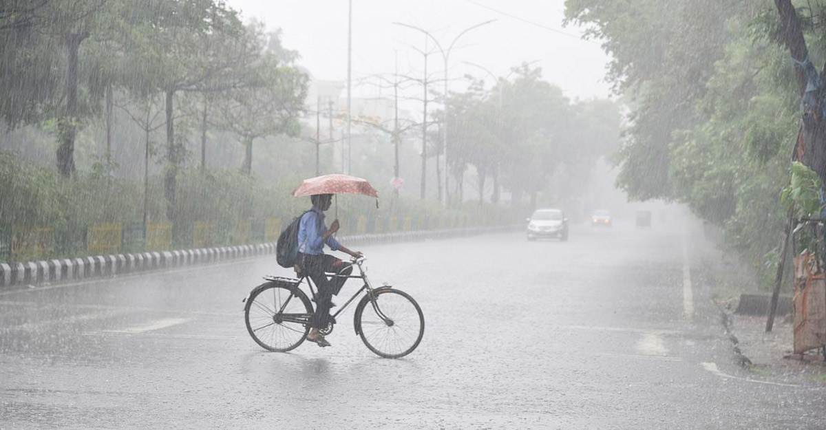 সাত বিভাগে মাঝারি থেকে ভারী বৃষ্টির সম্ভাবনা