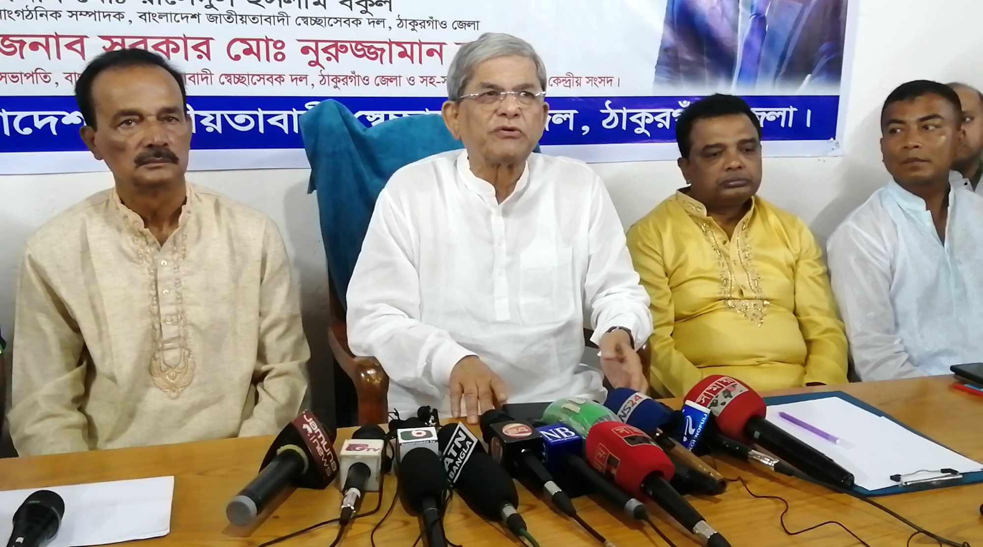 আওয়ামী লীগ সন্ত্রাস করে আগামী নির্বাচনে ক্ষমতায় যাওয়ার পরিকল্পনা করছে: মির্জা ফখরুল