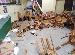 চৌদ্দগ্রামে ছাত্রলীগের হামলায় বিএনপির কার্যালয় ভাংচুর