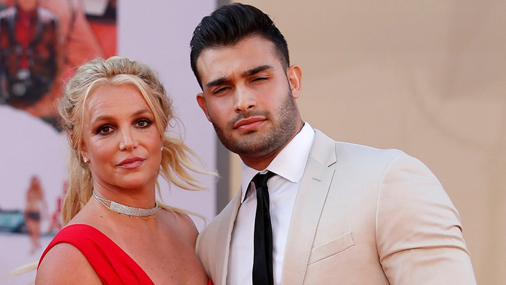 ব্রিটনির বিয়ের অনুষ্ঠানে যে কাণ্ড ঘটালেন সাবেক স্বামী