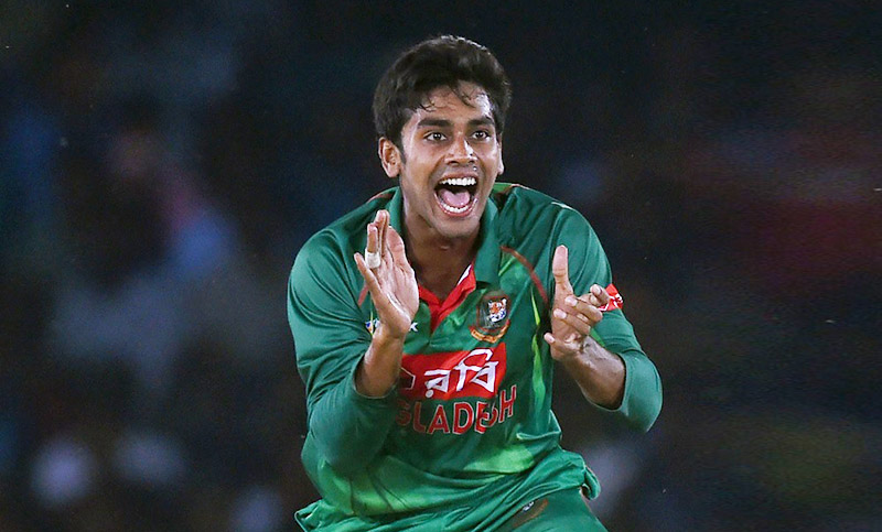 বোলিংয়ে সফল মিরাজ