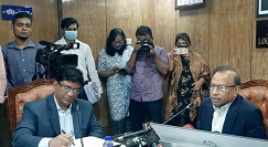 সিলেট-সুনামগঞ্জে কাটা হয়েছে কয়েকটি সড়ক, নামছে পানি