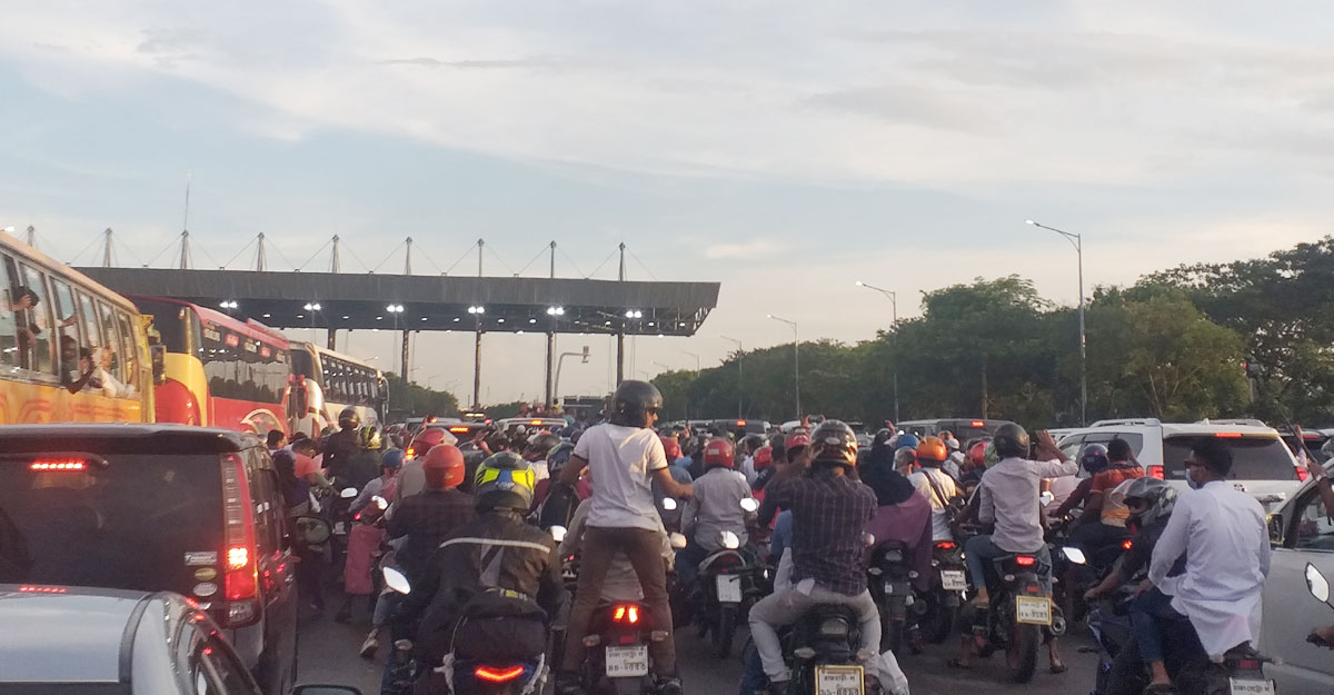 পদ্মা সেতুতে এক দিনে ২ কোটি ৯ লাখ টাকা টোল আদায়