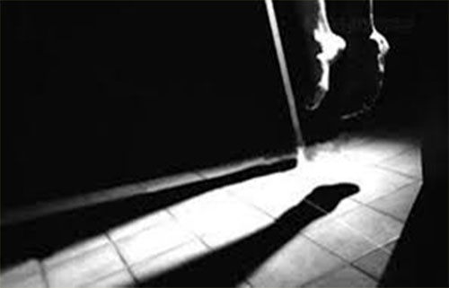 লালমনিরহাটে ভাসুরের ঘরে নববধূর ঝুলন্ত মরদেহ