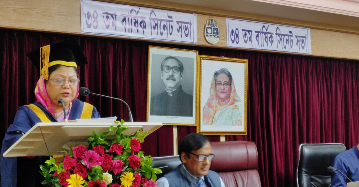 ছাত্রী হেনস্তায় জড়িতদের আজীবন বহিষ্কার করা হবে : চবি উপাচার্য