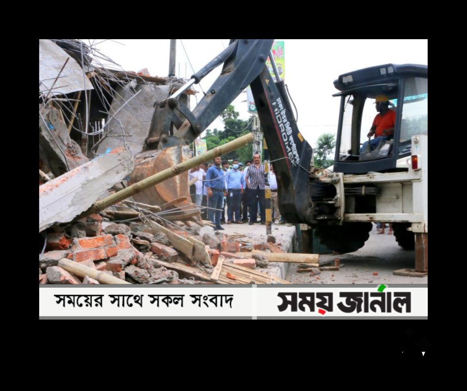 ফুটপাতে গড়ে উঠা অনুমোদনহীন পুলিশবক্স ভেঙে দিলো ডিএনসিসি