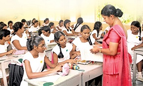 সোমবার থেকে শ্রীলঙ্কায় খুলছে স্কুল, ক্লাস সপ্তাহে ৩ দিন