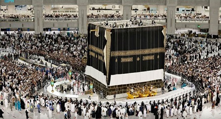 কাবার গায়ে নতুন গিলাফ