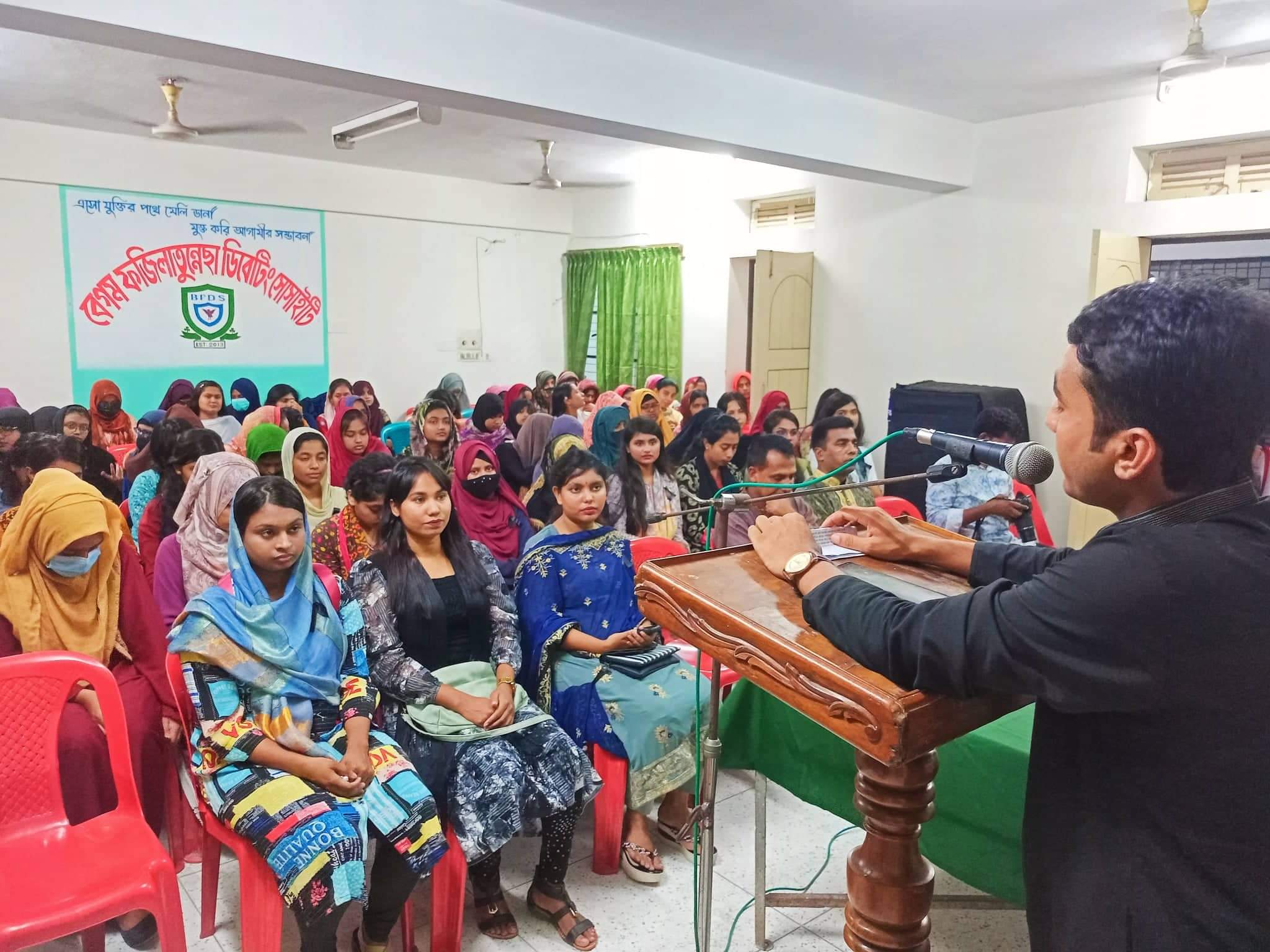 'বঙ্গমাতা কর্মের মাধ্যমে নারীদের সাহস জুগিয়েছেন’