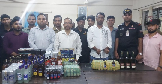 কোম্পানীগঞ্জে র‌্যাব টাস্কফোর্সের অভিযানে দুই মাদক কারবারি গ্রেপ্তার