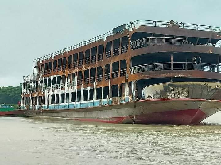 ঘাতক এমবি অভিযান-১০ লঞ্চটি ঝালকাঠি ত্যাগ