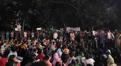 আশ্বাসে খুবির শিক্ষার্থীদের আন্দোলন স্থগিত