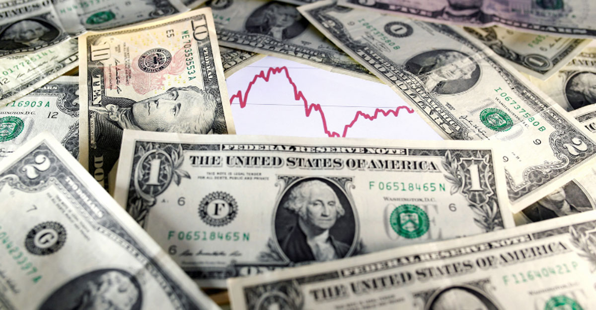 বিশ্ববাজারে ডলারের দাম ২০ বছরে সর্বোচ্চ