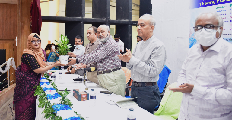 নোবিপ্রবিতে ‘রাজনৈতিক অর্থনীতি এবং অর্থের অবমূল্যায়ন’ শীর্ষক সেমিনার