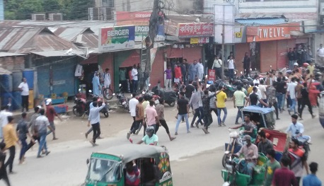 নোয়াখালীতে সাংসদ একরাম-শাহিন সমর্থকদের মধ্যে ধাওয়া-পাল্টা ধাওয়া