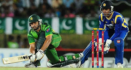 একই সময়, একই মাঠ, একই প্রতিপক্ষ