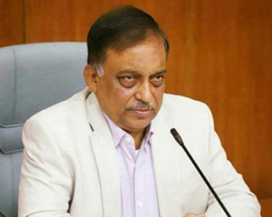 সাংবাদিকদের ওপর হামলাকারীদের আইনের মুখোমুখি হতে হবে: স্বরাষ্ট্রমন্ত্রী