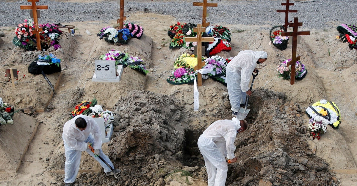২৪ ঘণ্টায় শনাক্ত সাড়ে ৪ লাখের নিচে, মৃত্যু সাড়ে ১১শ
