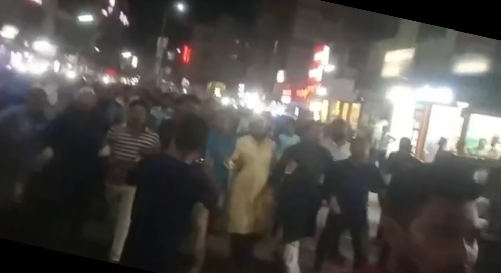 বরকতউল্লার ওপর হামলার প্রতিবাদে বিক্ষোভ: পুলিশের লাঠিপেটা, আটক ৩