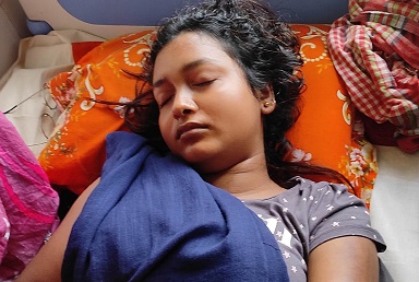 কুপ্রস্তাবে রাজী না হওয়ায় চিতলমারীতে ছাত্রীকে পিটিয়ে জখম