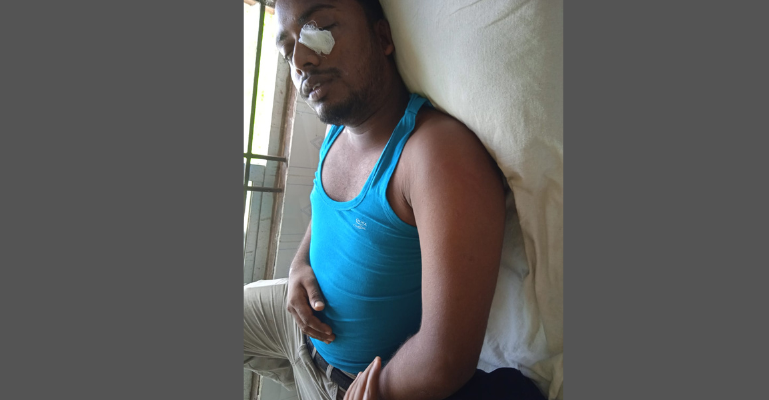 ইউএনও'র কক্ষে তরুণকে পেটালেন আনসার সদস্যরা