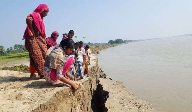 মধুমতী নদীর ভাঙনে হারিয়ে যাচ্ছে বসত ভিটা-আবাদি জমি