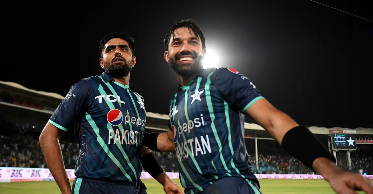 বাবরের রাজসিক সেঞ্চুরিতে দাপুটে জয় পাকিস্তানের