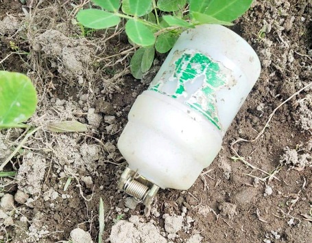 হাতীবান্ধায় ভারতীয় সীমান্তে পরিত্যক্ত সাউন্ড গ্রেনেড জব্দ