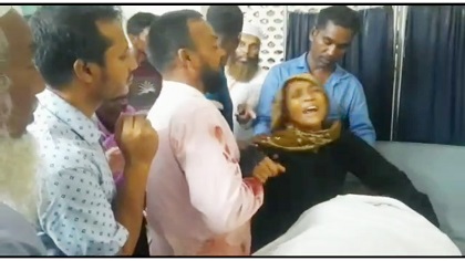 নাটোরের সড়ক দুর্ঘটনায় স্কুল শিক্ষিকা নিহত