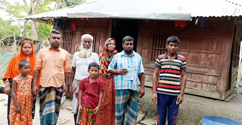 মোরেলগঞ্জে প্রতিবন্ধী পরিবারের জমিতে লোলুপ দৃষ্টি!