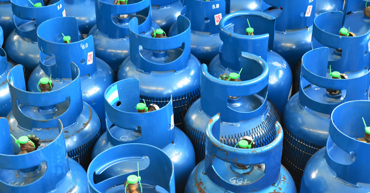 এলপিজি সিলিন্ডারের দাম কমলো