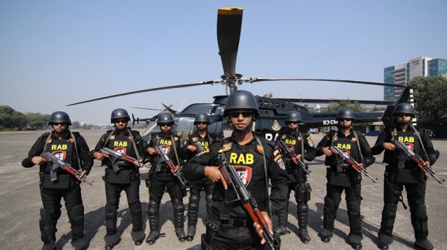 ‘জঙ্গি সম্পৃক্ততায়’ বাড়িছাড়া চারজন গ্রেপ্তার হয়েছে