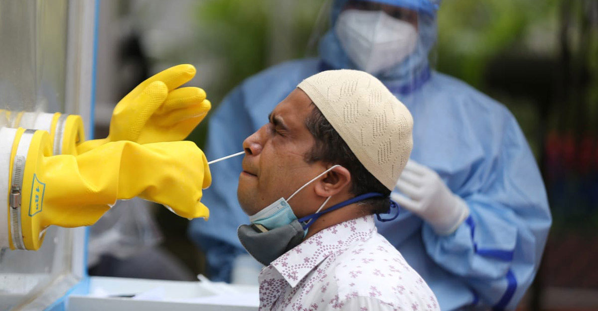 করোনায় আরও তিনজনের মৃত্যু, শনাক্ত ৩৬৭