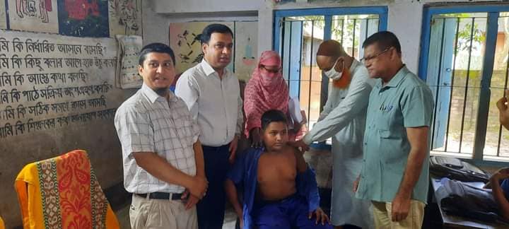 নাটোরেও শুরু হয়েছে শিশুদের কোভিড-১৯ টিকা কার্যক্রম