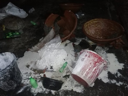 বাগাতিপাড়ায় র‌্যাব ও ভোক্তার ভেজাল গুড়ের বিরুদ্ধে যৌথ অভিযান