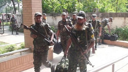 নাটোরে জেলা পরিষদ নির্বাচনের সামগ্রি বিতরণ