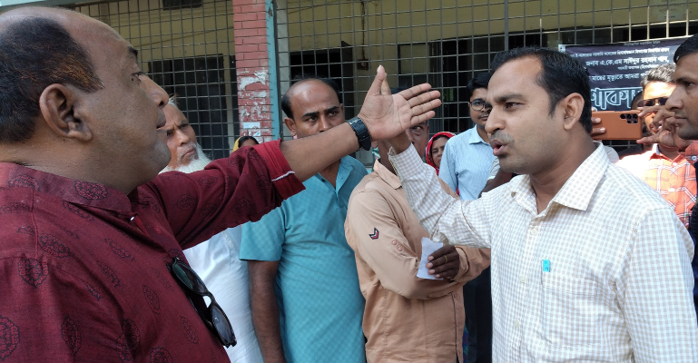 সিংড়ায় মেয়রের নেতৃত্বে একসঙ্গেই ভোটার এলো ১৩০ জন