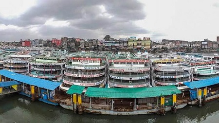 সারাদেশে সব ধরনের নৌযান চলাচল বন্ধ