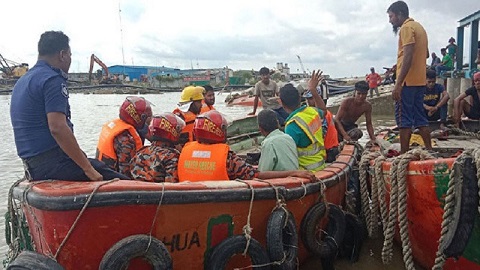 ড্রেজারডুবি ঘটনায় আরো একজনের মরদেহ উদ্ধার