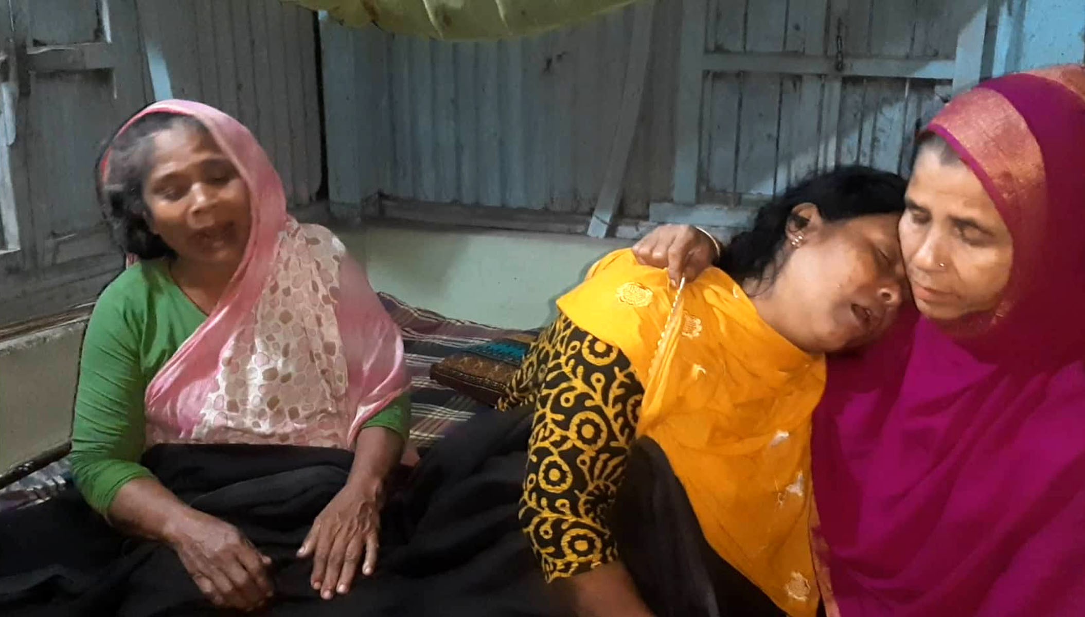 কুড়িগ্রামে তুচ্ছ ঘটনাকে কেন্দ্র করে প্রতিপক্ষের হামলায় ভাই-বোন নিহত