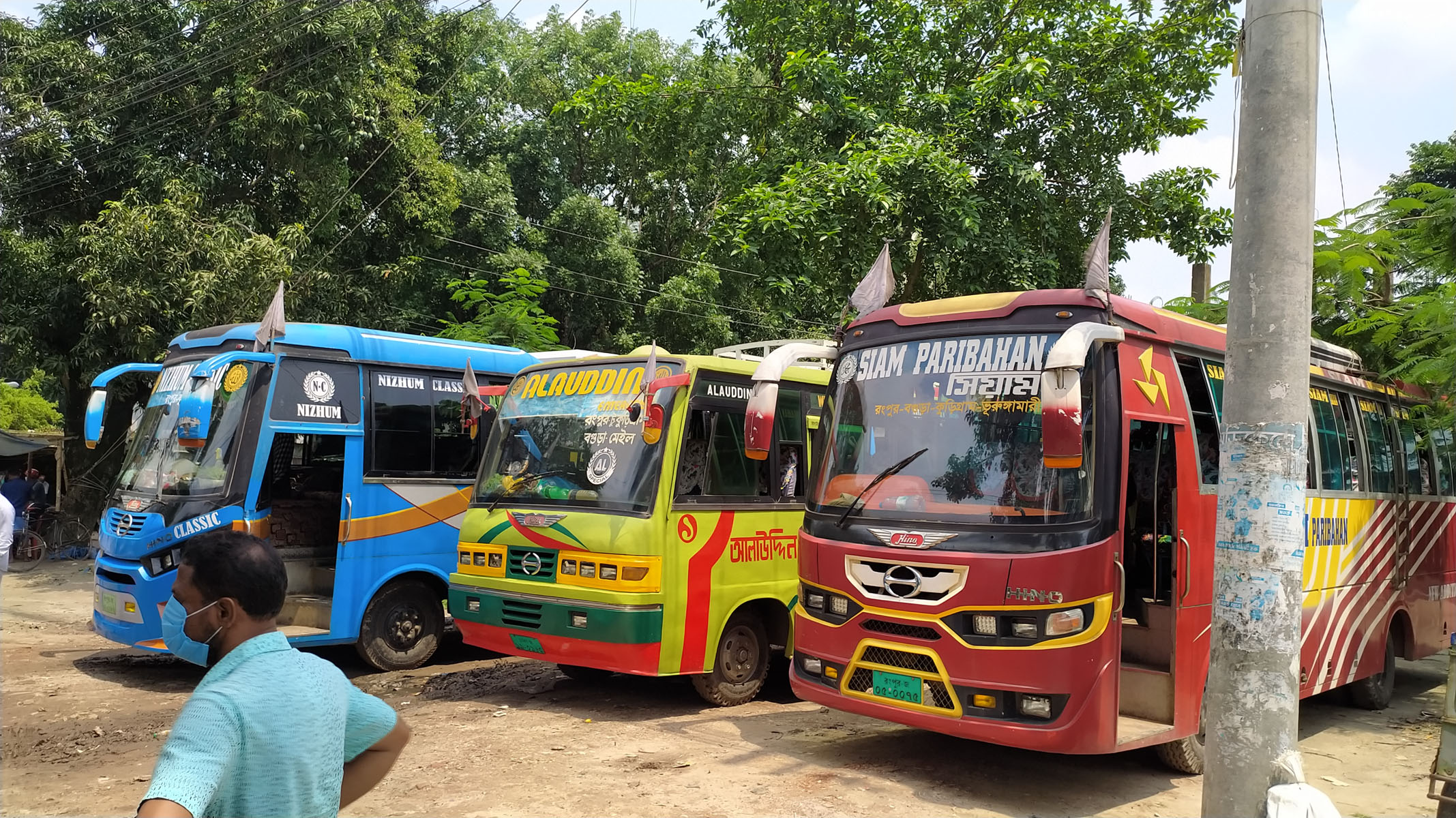 কুড়িগ্রামে পরিবহন ধর্মঘটের ২য় দিন: চরম ভোগান্তিতে সাধারণ যাত্রীরা