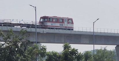 ‘ট্র্যাক কার’ চললো পদ্মা সেতুর জাজিরা প্রান্তের রেললাইনে