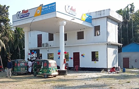 লক্ষ্মীপুরে অটো গ্যাস পাম্প উদ্বোধন