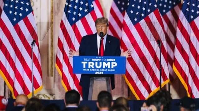 আবারও মার্কিন প্রেসিডেন্ট নির্বাচনে প্রতিদ্বন্দ্বিতার ঘোষণা ট্রাম্পের