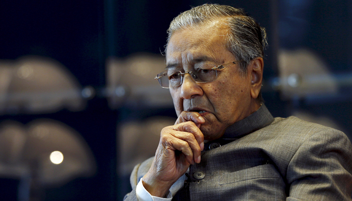 প্রথমবারের মতো নির্বাচনে পরাজিত হলেন মালয়েশিয়ার  সাবেক প্রধানমন্ত্রী  ও নেতা মাহাথির মোহাম্মদ