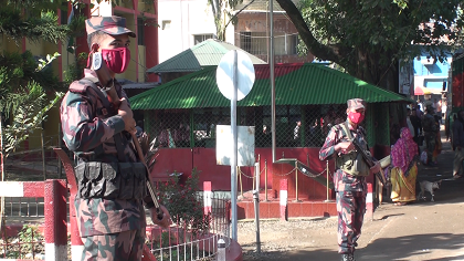 হিলি  ইমিগ্রেশন চেকপোস্ট ও সীমান্তে 'রেড অ্যালার্ট’ জারি