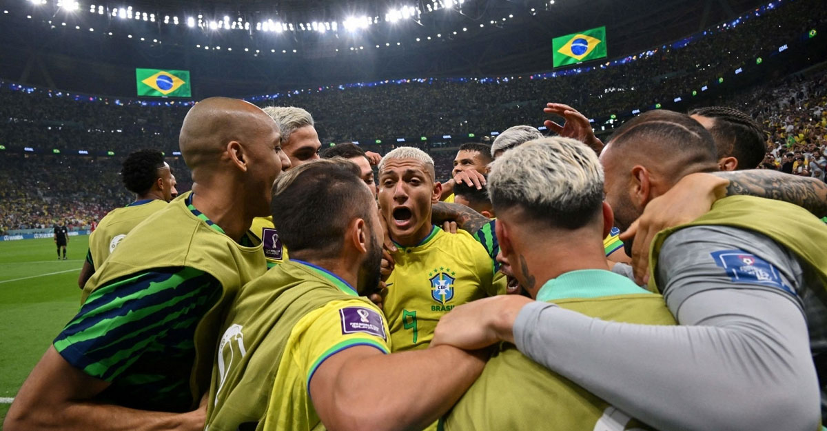 ব্রাজিল খেলল ফেভারিটের মতোই