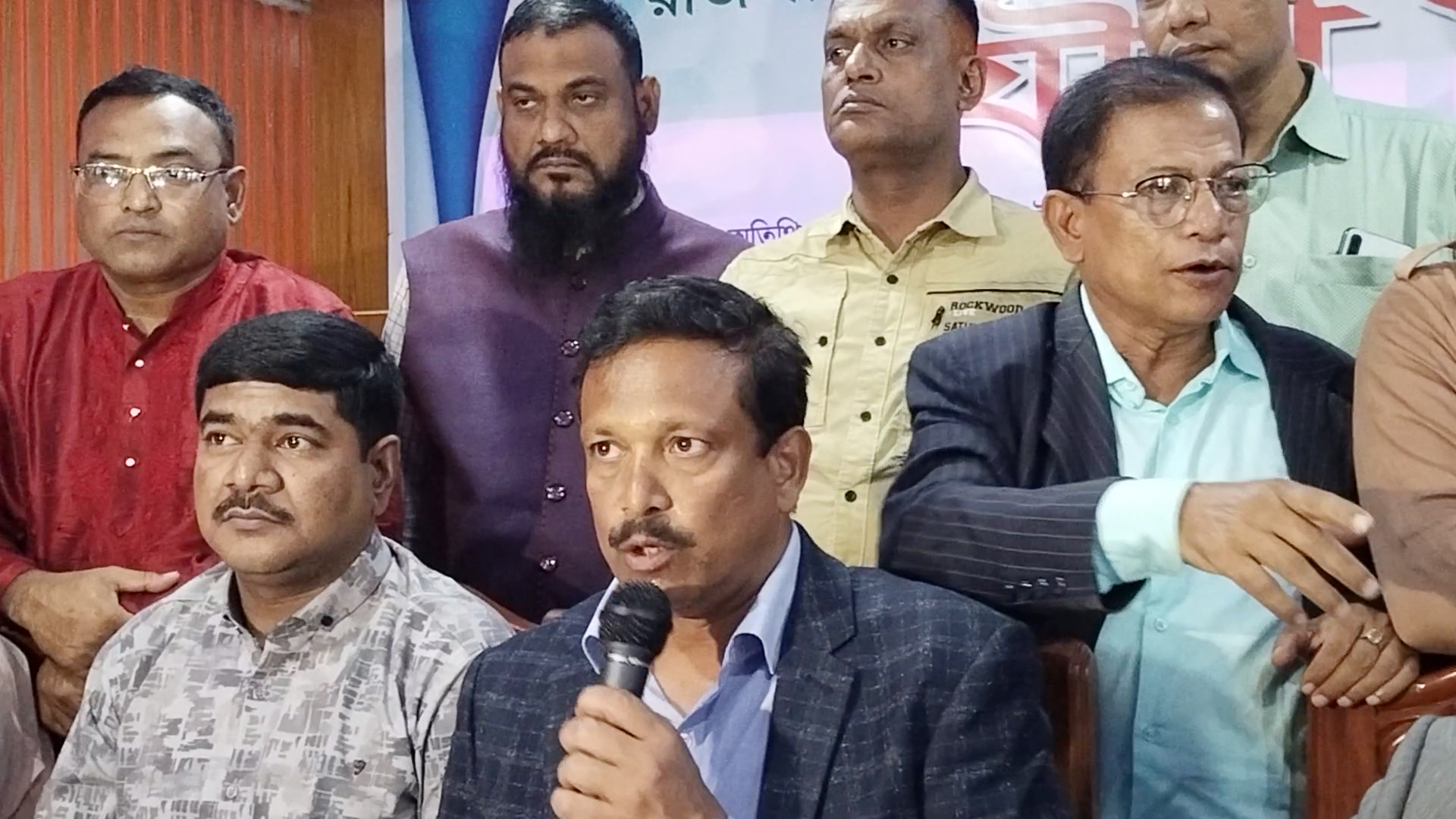 ১ ডিসেম্বর থেকে রাজশাহীর ৮ জেলায় পরিবহন ধর্মঘট