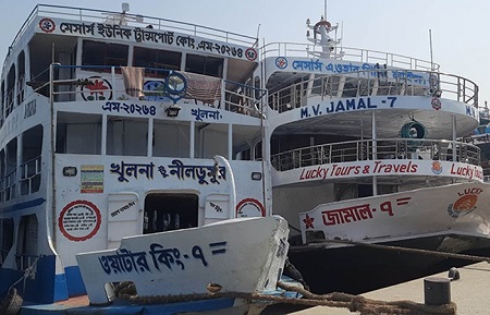 দ্বিতীয় দিনের কর্মবিরতি নৌ শ্রমিকদের: বিকেলে বৈঠক