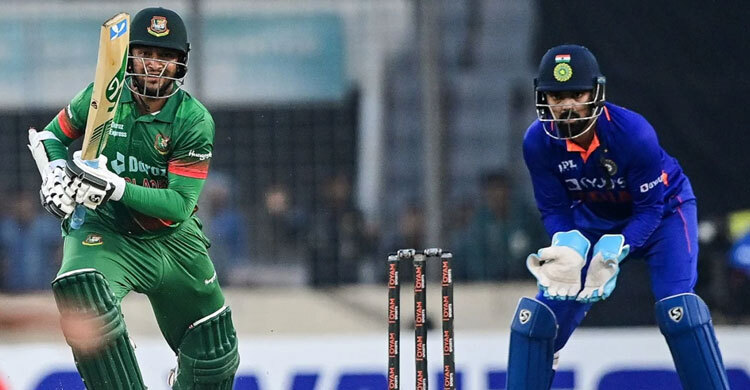 লিটনের পর উইকেট দিলেন সাকিবও